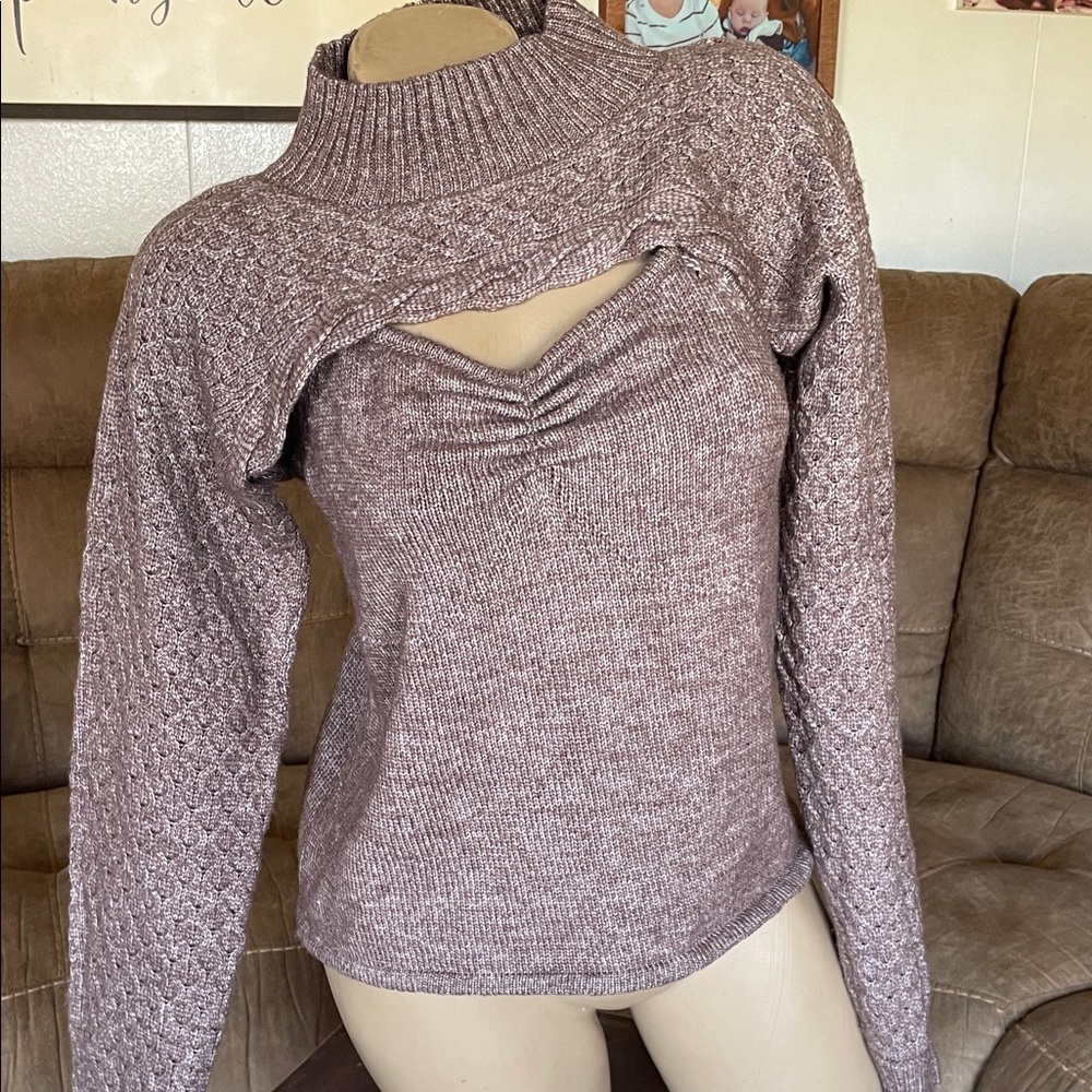 ✨ SO 2fer Style Sweater Top | Size Large – Layered Look